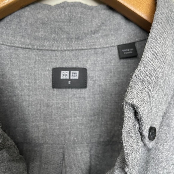 Uniqlo Long Sleeve Button Down Collared Shirt 100% Cotton Gray S - Picture 3 of 7